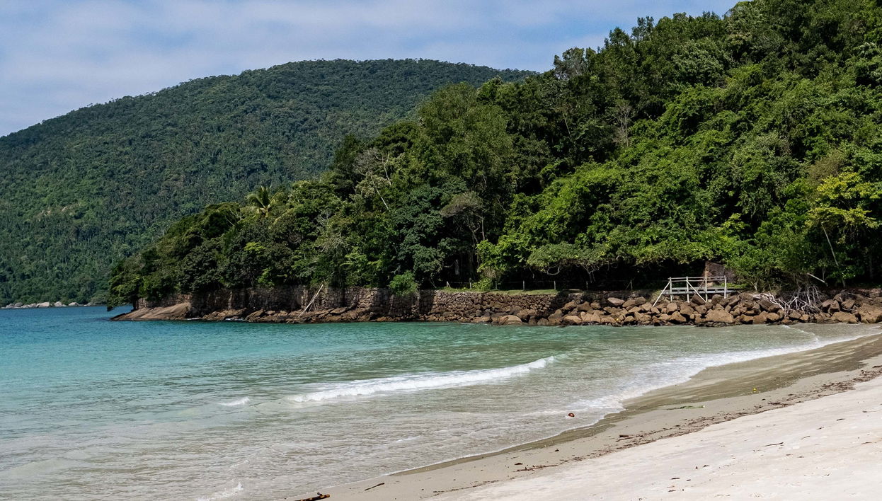 Anchieta Island & Sete Fontes Beach Cruise