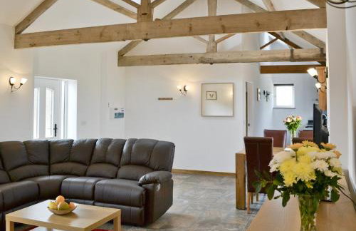 The Stables - Photo 1