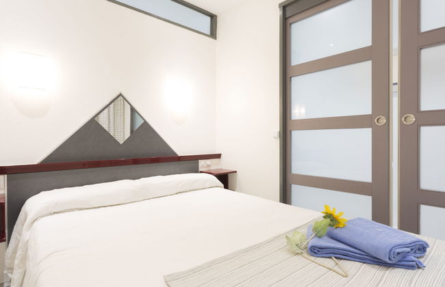 1 bedroom Apartment in Castelló d'Empúries with garden - Photo 11