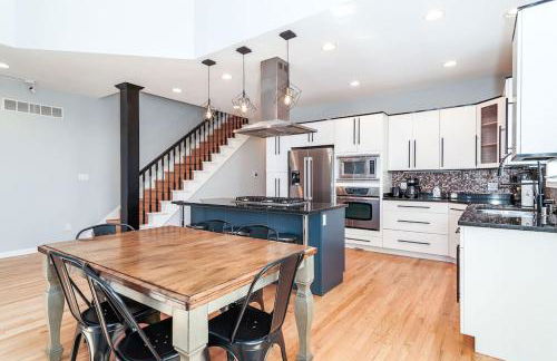 Eclectic Stylish and Cozy Milwaukee Unit - Foto 12