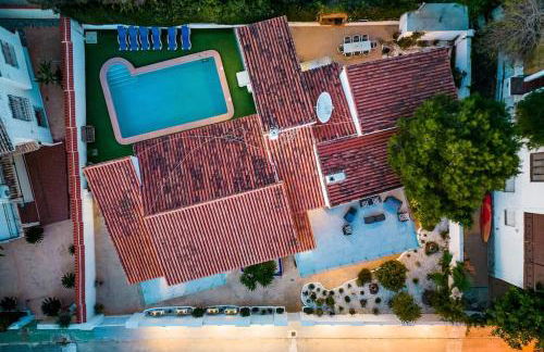 Entire Large Villa next to Award-winning beach - Foto 30