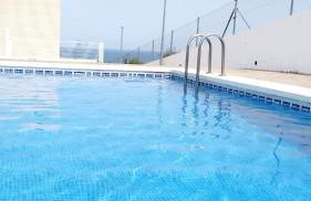 Adosado con fantásticas vistas al mar y piscina. - Foto 1