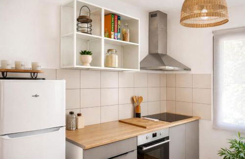 Appartement 4 personnes 5 minutes a pieds du centre ville parking gratuit jardin 85m2 - Photo 2