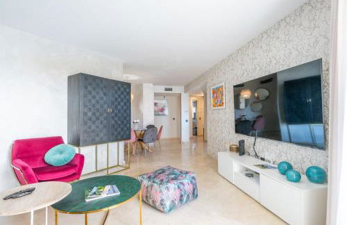Apartamento con piscina, golf y solarium by Rent Me - Photo 5
