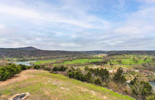 Rustic Norfork Studio with Million Dollar View! - Foto 23