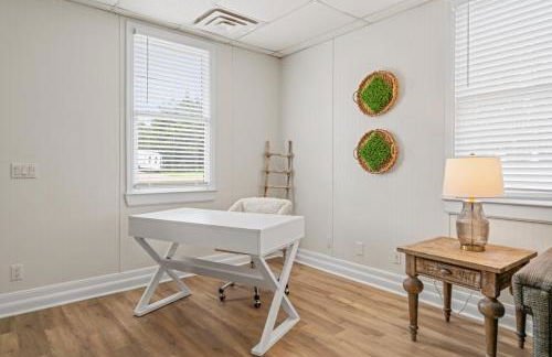 Serene 3BR Pet-Friendly Getaway Near Cartersville - Photo 31