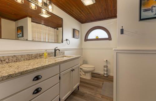 Country Chateau w Hot Tub Near Wine Trail - Foto 43