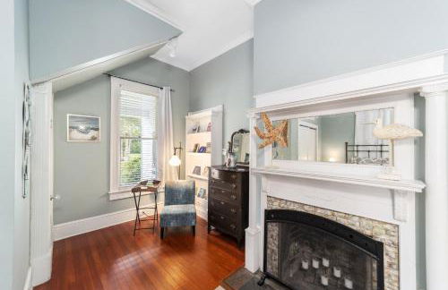 Martin B- historic district apt with pool - Foto 14