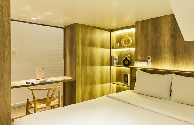 KIN WANDER TAN PHONG, THE MOONAGE - Foto 78