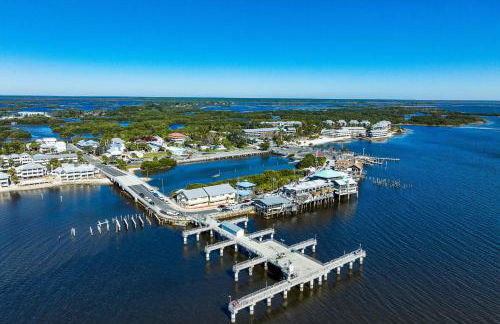 Walkable Beachfront Retreat on Cedar Key! - Foto 36