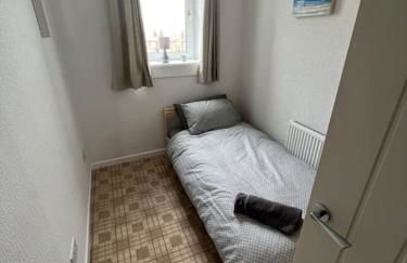 Homely 3 bed town centre flat - Foto 7