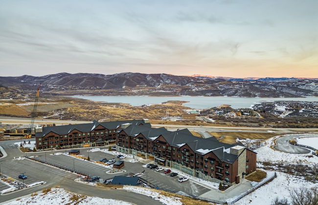 Jordanelle Sunrise Modern Condo Gondola Access Year-round Outdoor Fun - Foto 19