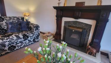 Hillbank Cottage - Photo 2