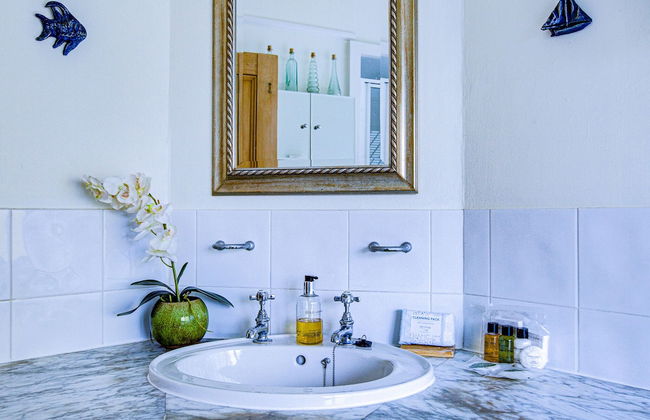 Entire 1bed Studio With Ensuite, Balcony & Parking - Foto 13