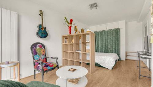 Studio BoHÈME, Parking, proche Aéroport, MEETT & Airbus - Foto 2