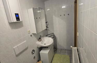 Ferienwohnung, Apartment, Monteurwohnung mit Klimaanlage Wettin-Löbejün - Foto 15