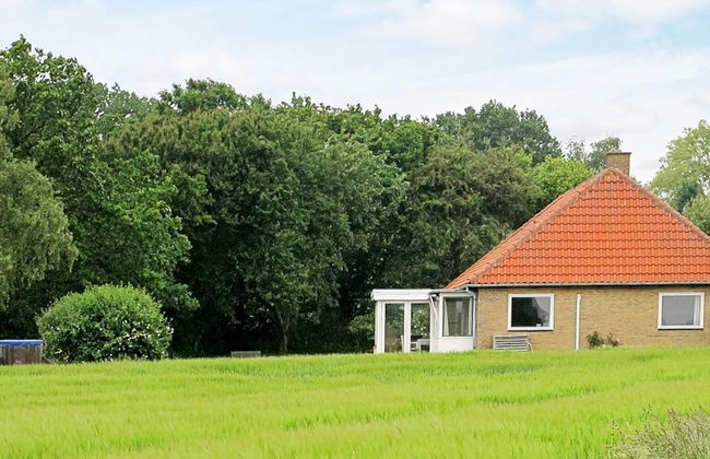 8 Person Holiday Home in Harpelunde - Foto 1