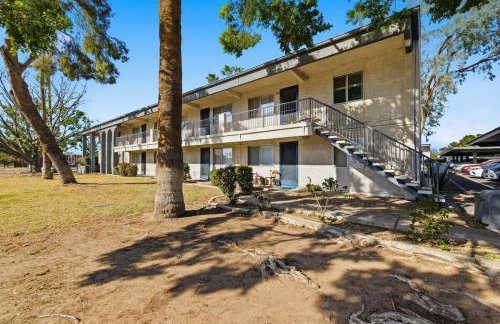 Downtown Mesa Stay Near Arts, hospitals & Campus - Photo 17