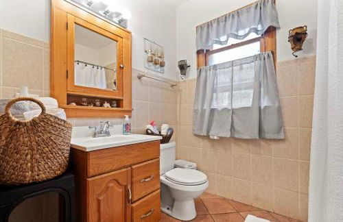 Gold Coast Oasis 2BR Home Near Airports, Game Room, FirePit - Foto 17