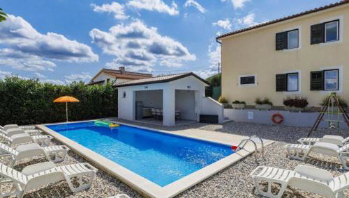 Casa Jurican - Photo 1