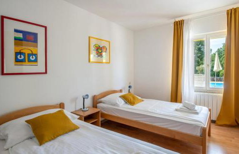 2 Bedroom Awesome Apartment In Labin - Foto 22