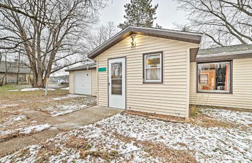 Quaint Frederic Home Ski, Boat and Hike Nearby - Foto 21