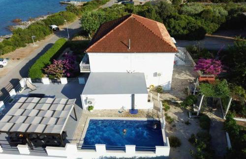 Family-friendly apartments with swimming pool Kneza, Korcula - 9130 - Foto 1