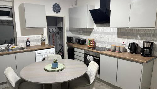 Stylish 2-Bed, Free Parking, Netflix, Coffee Machine, 5 mins from City Centre - Foto 3