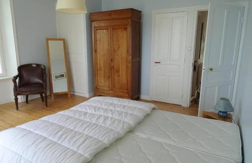 Villa in Primel with Sea View and Beach Access - Photo 20