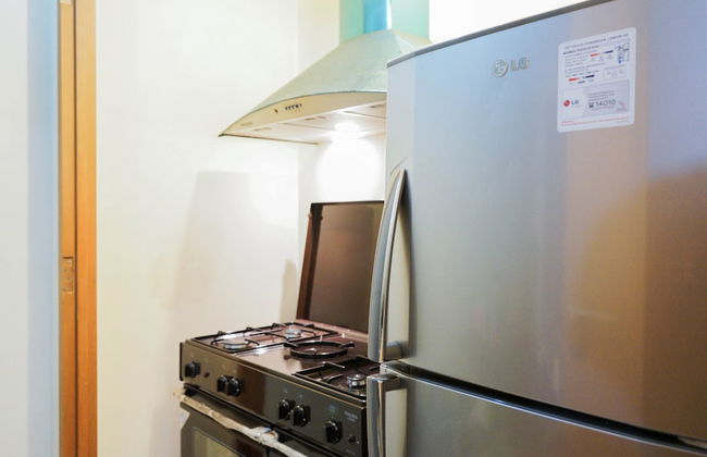 Elegant and Homey 2BR Hampton's Park Apartment - Photo 9