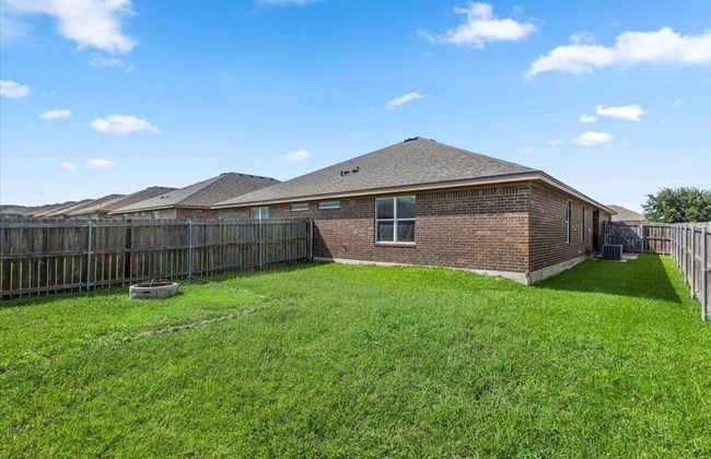 Spacious 3BR Home in Amazing Location - Photo 58