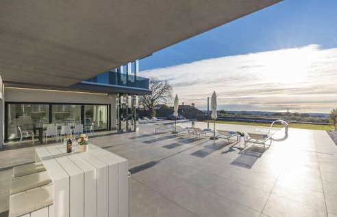 Villa Sara for 10 people near Novigrad with sea view and salt- water pool - Foto 11