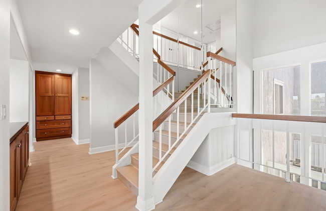 Waterfront Retreat With Stunning Views Modern Co - Foto 57