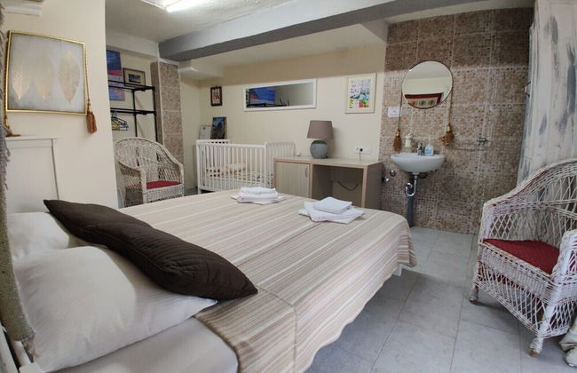 Mila & Aleksandr Apartments - Photo 33