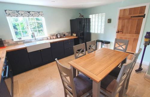 Countryside 3 Bed Detached Cottage - Foto 3