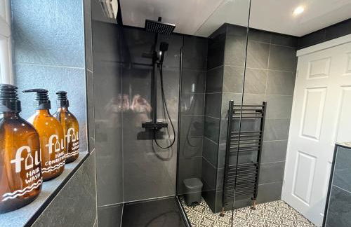 Modern three bedroom home, Hoyland, Barnsley - Foto 4