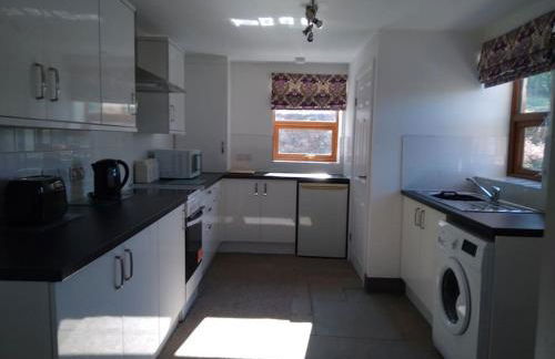 Staycation 3-bedroom home with panoramic views free off road parking - Foto 20