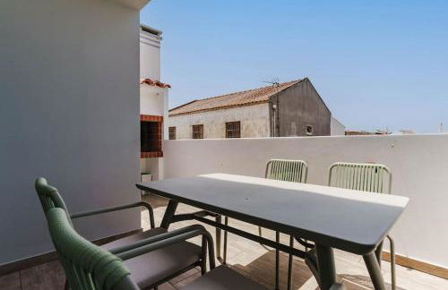 Green Breeze Escape by Lisbeyond - Photo 30