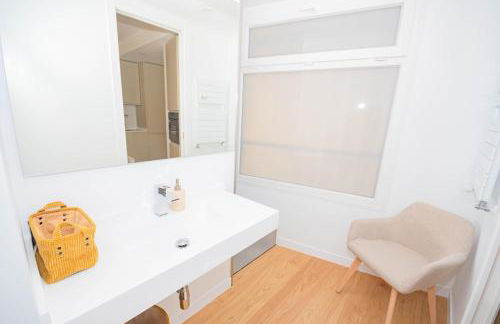 For You Rentals Bonito y acogedor apartamento TEMPORAL cerca al Estadio Bernabeu - Madrid VDS280 - Photo 13