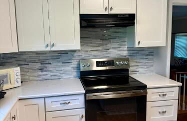 Serene Bayou Retreat - Spacious Family Home - Foto 18