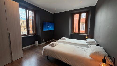 San Lorenzo Elegance Suites - just steps from the Colosseum - Foto 5, towels, wardrobe