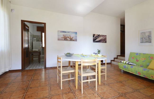 4 bedroom House in Lignano Sabbiadoro with garden and terrace - Photo 5