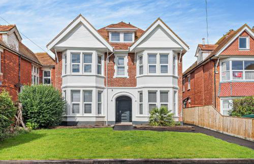 Beach Walk Southbourne SOBO Beach Sleeps 4 - Foto 34