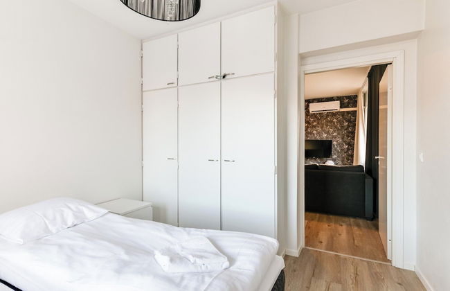 Santa's Holiday Homes - Photo 38