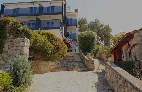 Apartments Solis, 50 m from the sea - Jakišnica - Photo 22