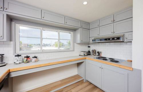 The Coastal Retreat Scenic Harbor Ocean Views Walk to Beach Restaurants - Foto 26