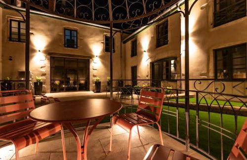 Le Cosy Chic . Proche gare . Centre-ville Mâcon . Neuf . Climatisation . Design . Wifi . - Foto 23