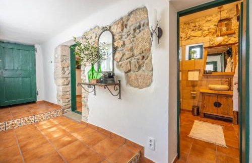 Villa Cocoon - Vacation Home with Heated Pool & Garden - Foto 23