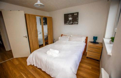 Modern 1-Bed - Free Parking - WiFi - Near Station - Foto 7