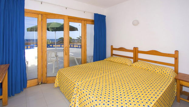 Club Pocillos Apartments - Photo 3